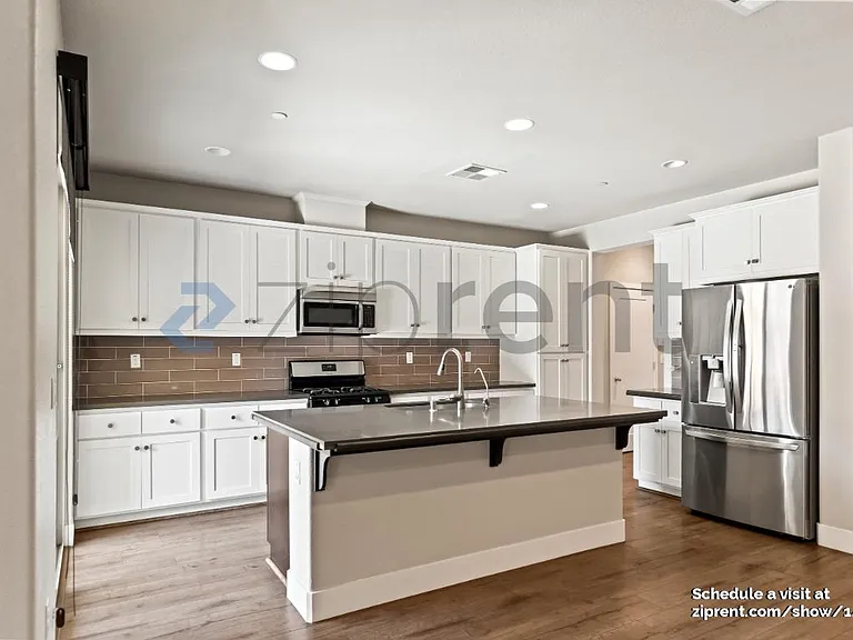 7 Rogers Ln — Photo 7