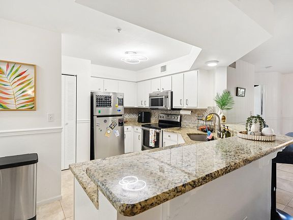 3rd image of 300 Scotia Dr #3040
