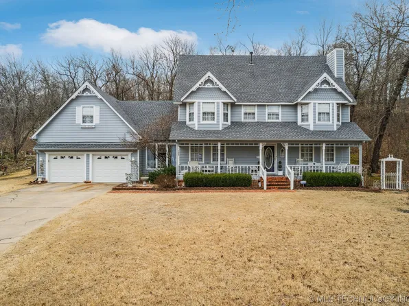 7501 W 33rd St, Tulsa, OK 74107