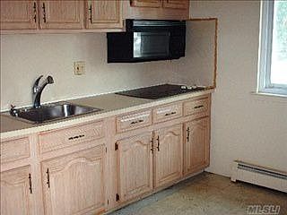 5th image of 26 11th Ave