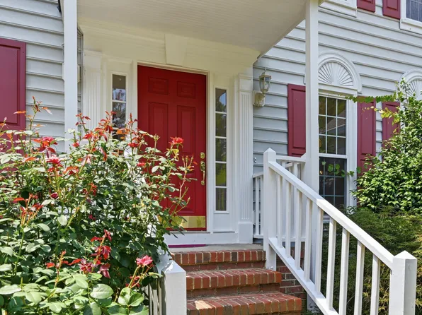 111 Swordgate Dr, Cary, NC 27513