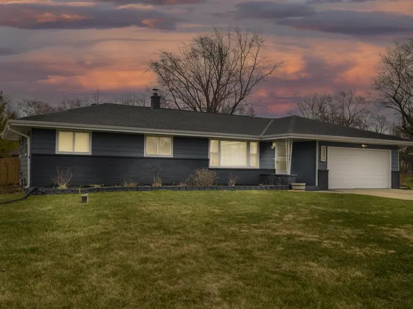 3612 South 158th STREET, New Berlin, WI 53151