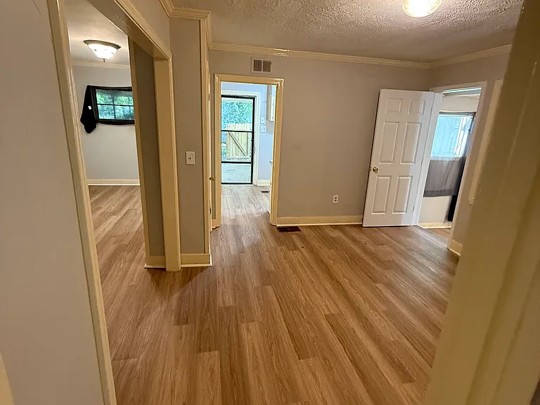 3242 Rosemary Ave — Photo 5