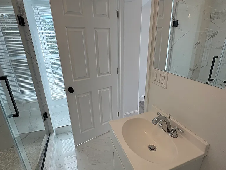 125 Sibley Ave #D — Photo 12