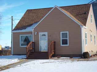 405 Oldham Ave, Manvel, ND 58256