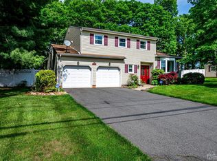 784 Grove Ave, Edison, NJ 08820