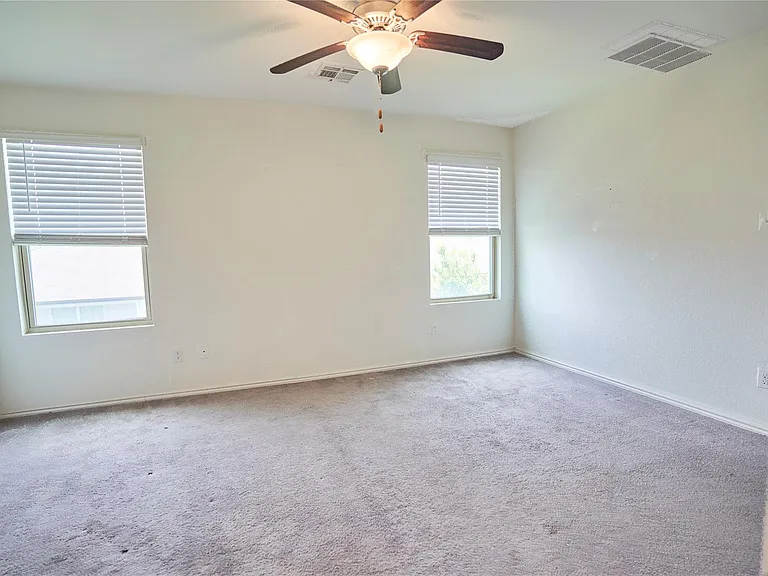 105 Comet Dr — Photo 7