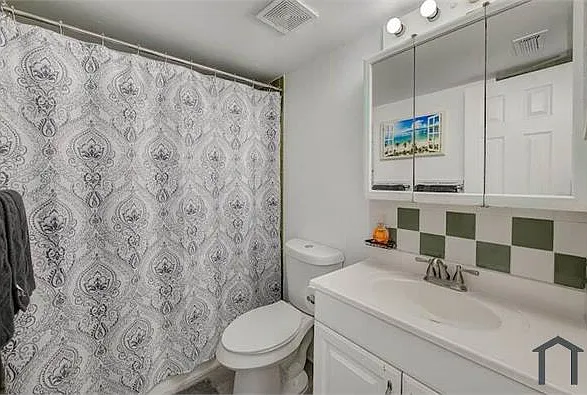 3 bed, 1280 sqft, $2,800 — Photo 4