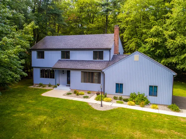 108 Old Canal Way, Weatogue, CT 06089