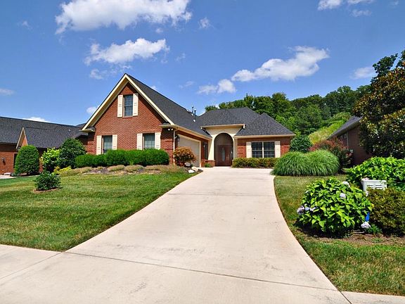 2nd image of 542 Timberline Dr