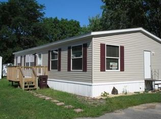 2301 Hoffman Rd, Mankato, MN 56001