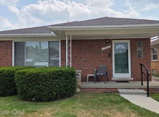 17050 Stricker Ave, Eastpointe, MI