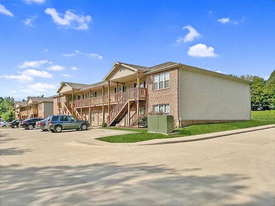 649 E Beaumont Ave