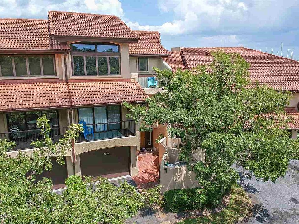 1st image of 3220 Harbor Dr