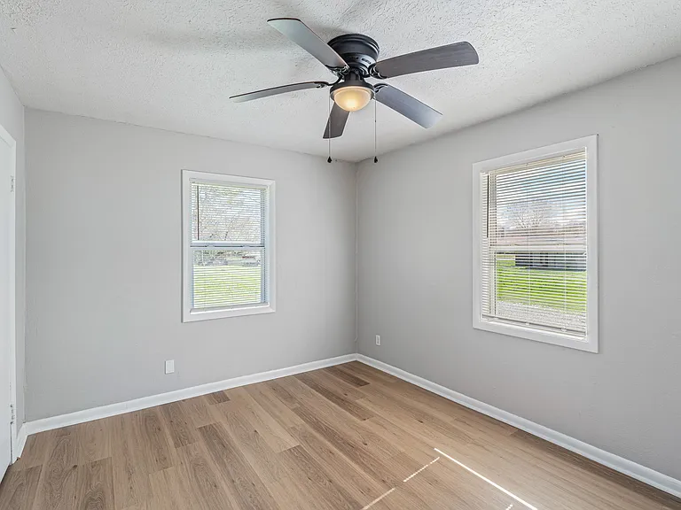 3813 Fairmont Blvd NE #2 — Photo 10