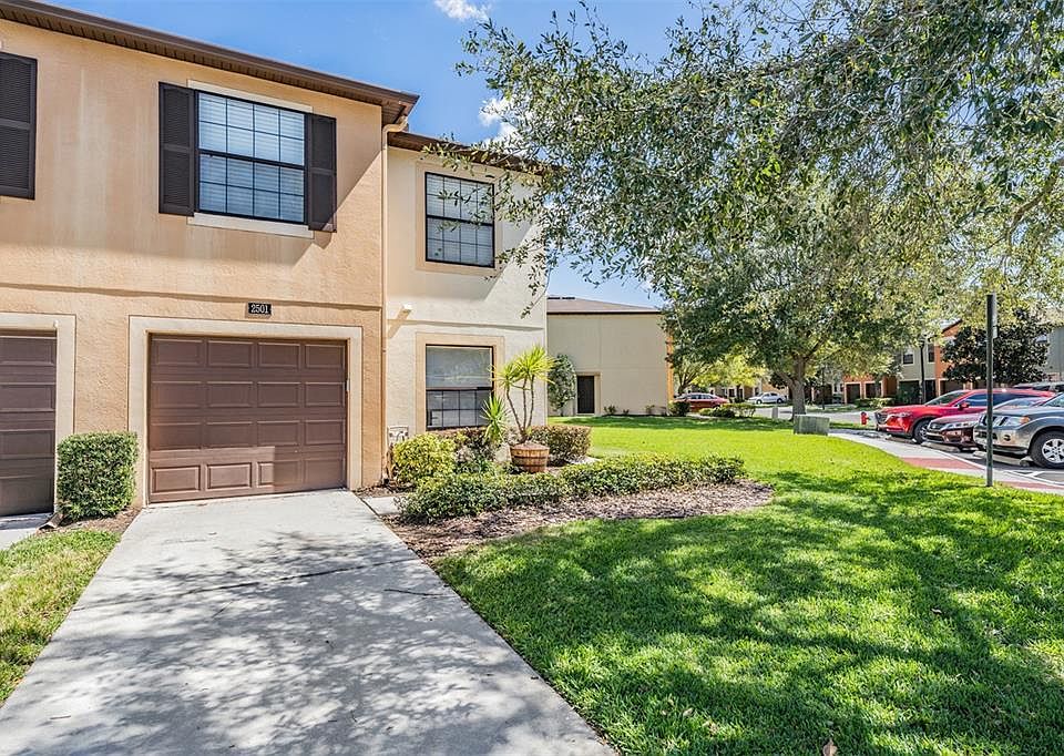 1st image of 2501 Oleander Lakes Dr