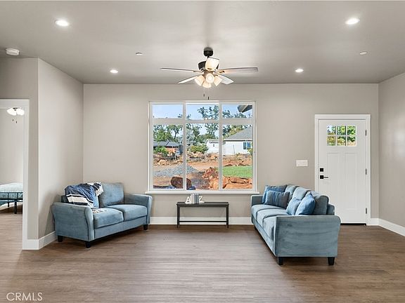 4th image of 450 Stacy Ln