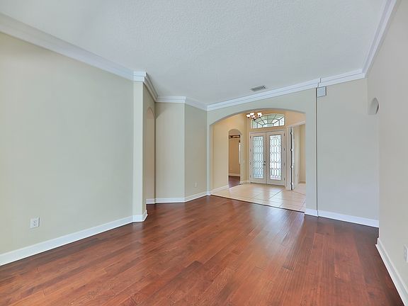 2nd image of 16365 Ashington Park Dr