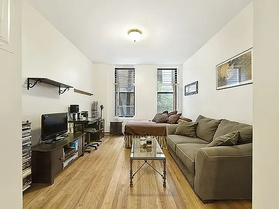1st image of 230 E 95th St APT 4
