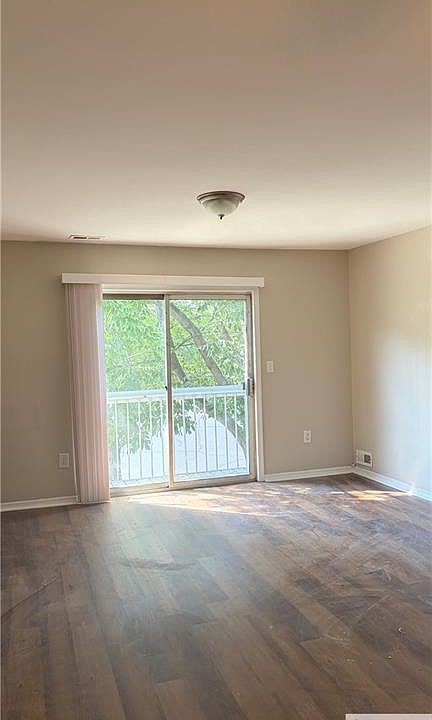 1st image of 39 Morgan Pl