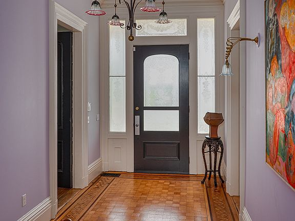3rd image of 38 Gray St