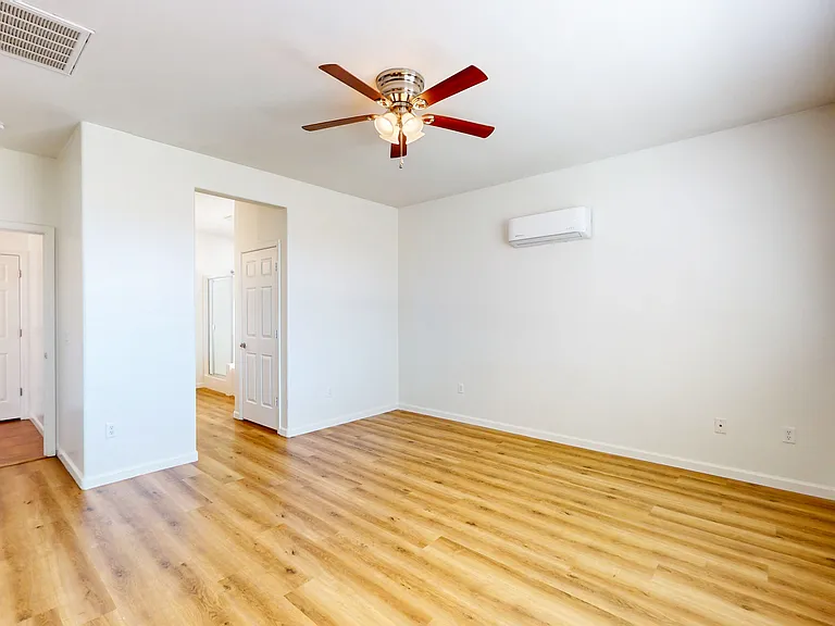 7123 W Festival Way — Photo 14