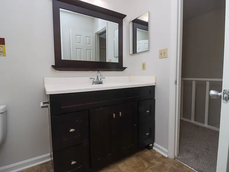 2124 Continental Ave — Photo 15