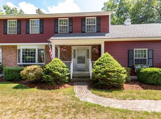 60 Farwood Rd, Tewksbury, MA 01876