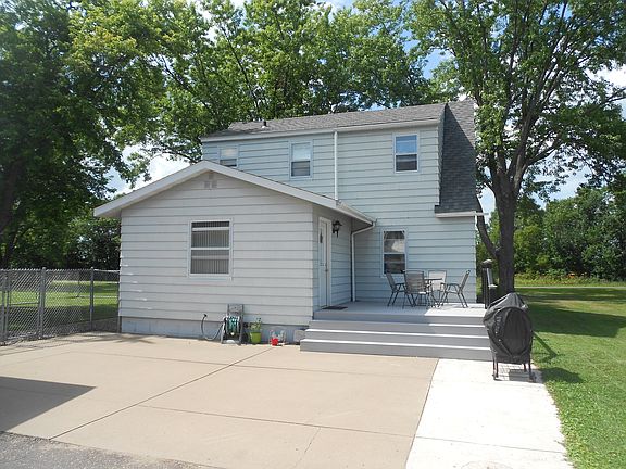 5th image of 225 W Greenville St