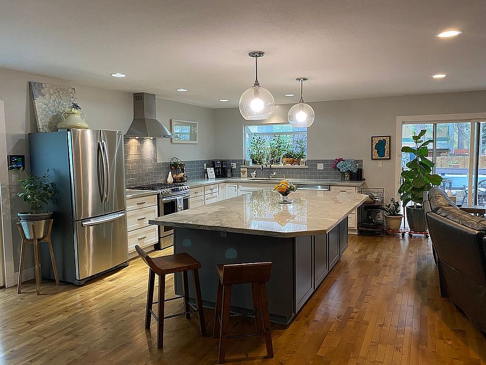 amazing modern, open layout