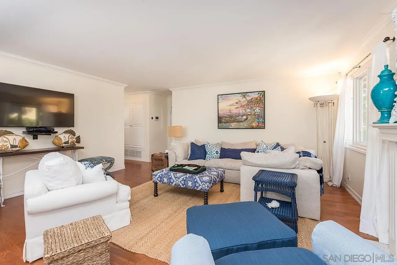 4 bed, 4.0 bath, 2786 sqft, $20,000 — Photo 4
