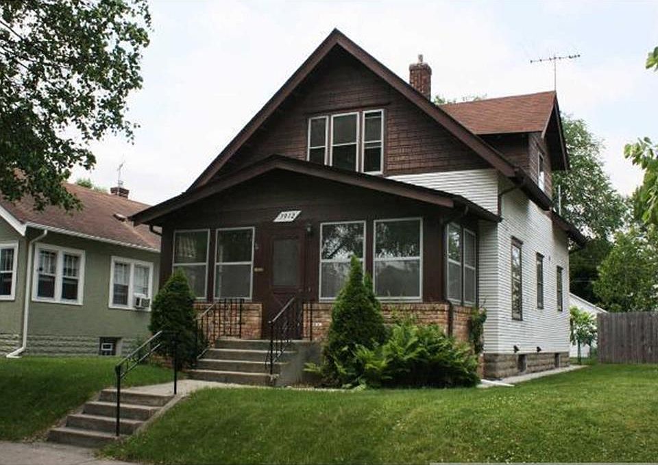 1st image of 3912 43rd Ave S