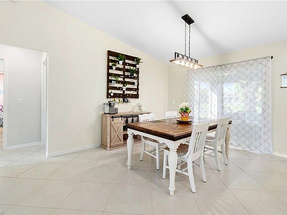 5th image of 935 Summerfield DR