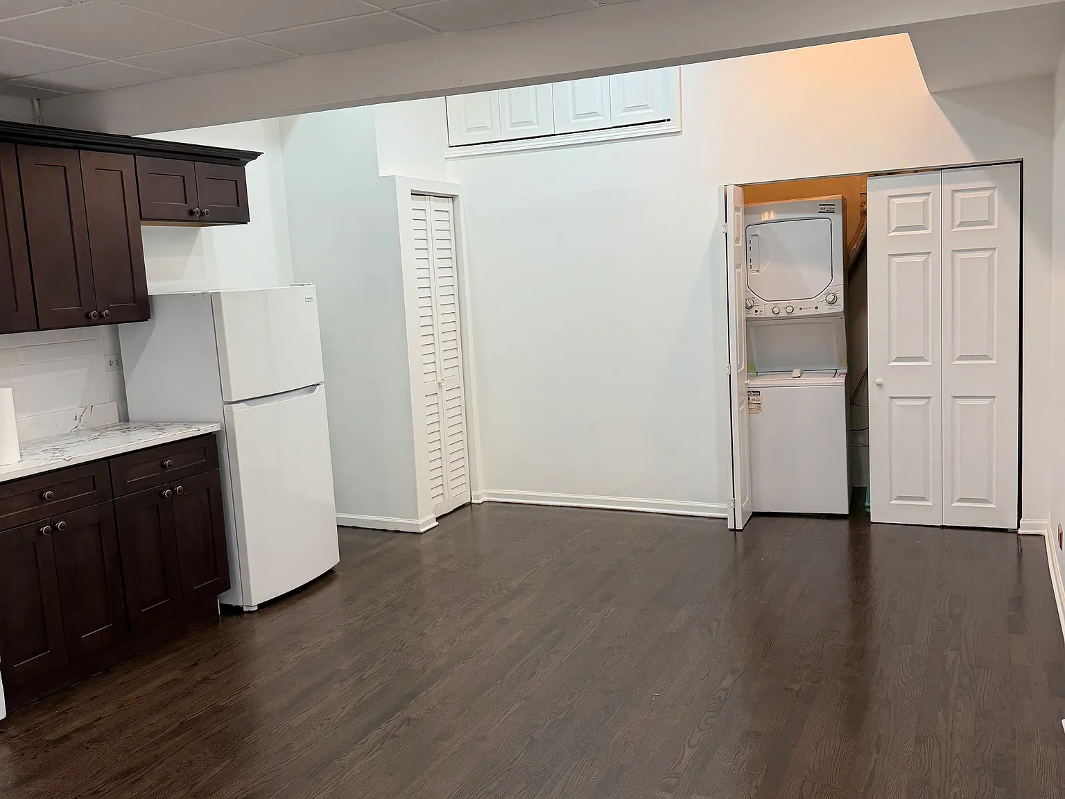 462 W 29th St — Photo 3