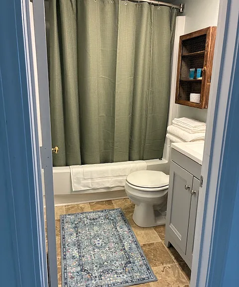 Full bathroom