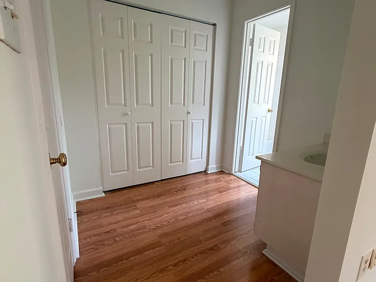 5814 Tudor Ln — Photo 6