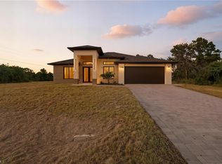 1105 Artic St E, Lehigh Acres, FL 33974