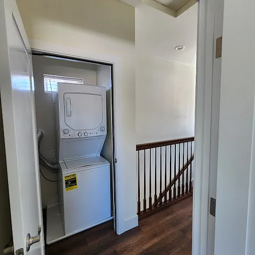 Electric Washer & Dryer.