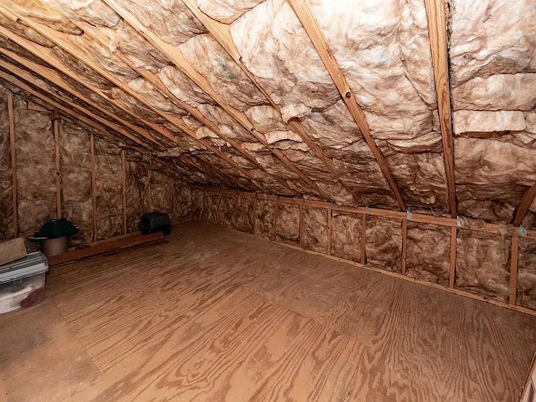 765 Leafwood Rd — Photo 20