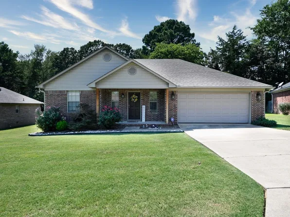 48 N Hills Dr, Greenbrier, AR 72058