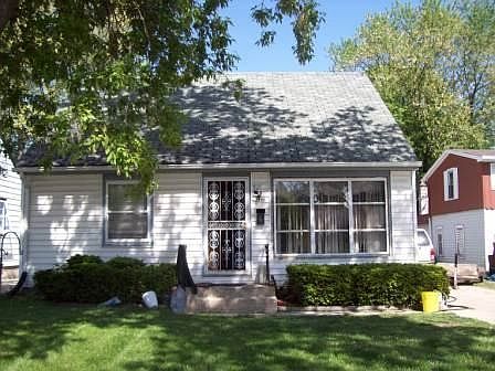1st image of 2723A N 52nd St