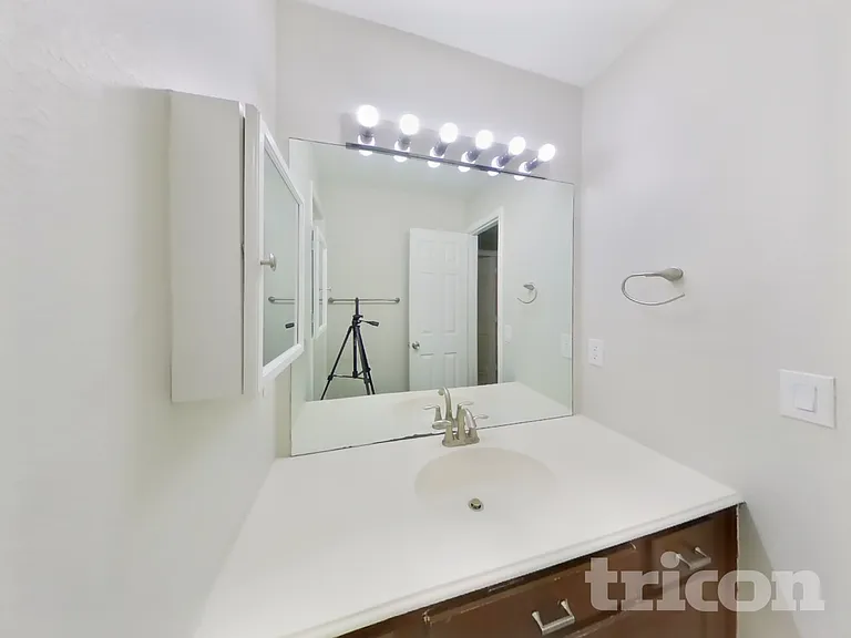 11222 Raveneaux Dr — Photo 19