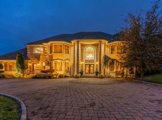 58 Burnet Hill Rd, Livingston, NJ 07039