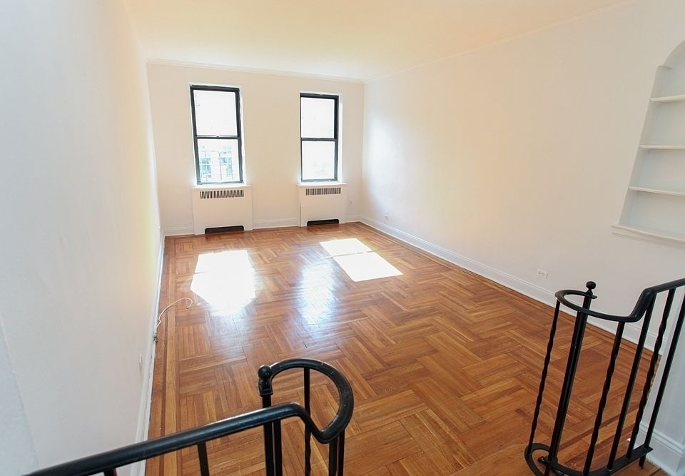 1st image of 315 W 21st St APT 5C
