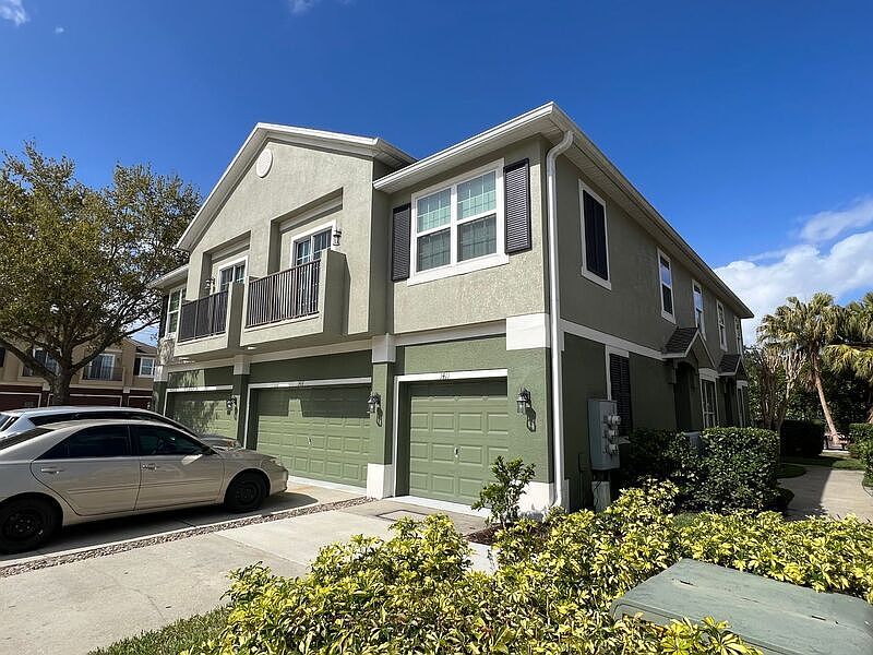 1st image of 1411 San Jacinto Cir