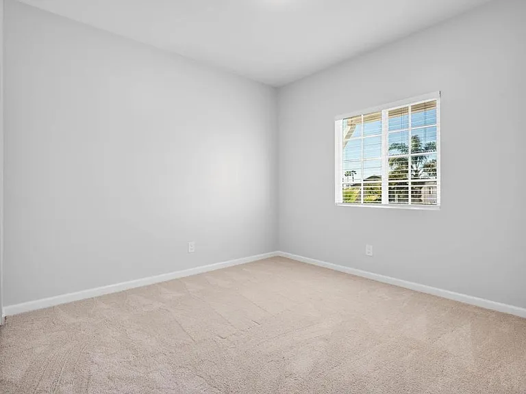 959 13th St — Photo 33
