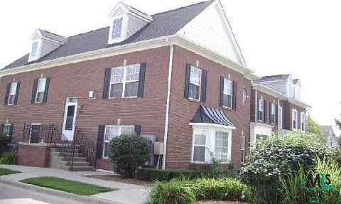 1st image of 42969 Richmond Dr