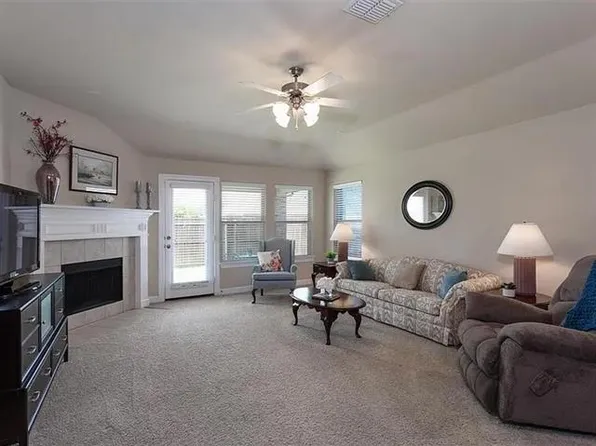 1524 Toucan Dr, Little Elm, TX 75068