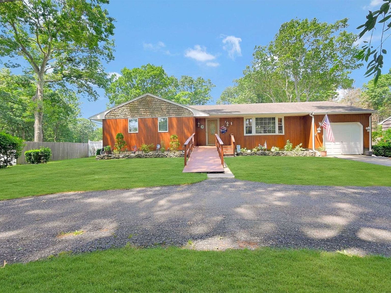 79 Penny Drive, Calverton, NY 11933 Zillow