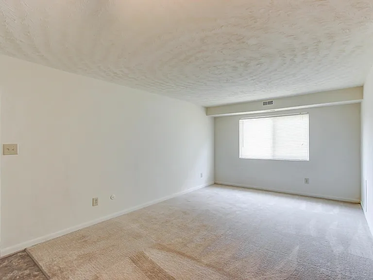 Harbor Inn Apartments — Photo 12